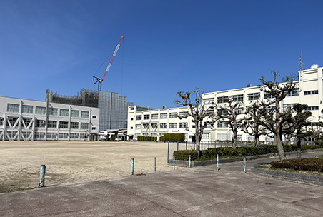 富田小学校 体育館